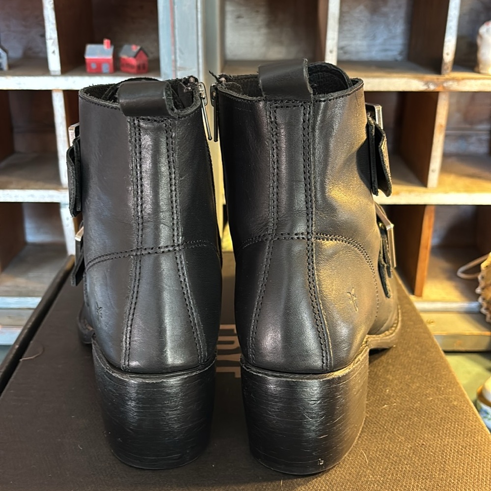 Frye RARE! belted made in USA! - Picture 3 of 8